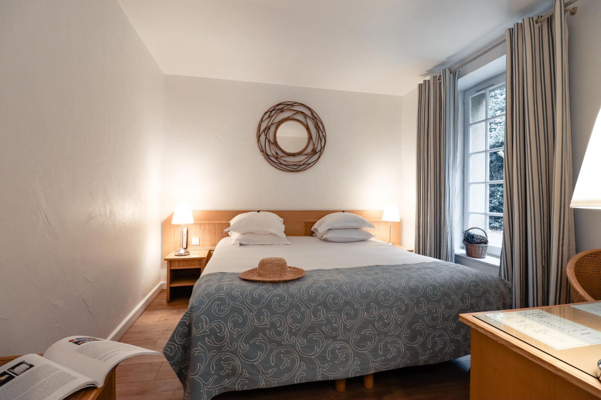 Hotel Le Pre Galoffre Nimes Bagian luar foto